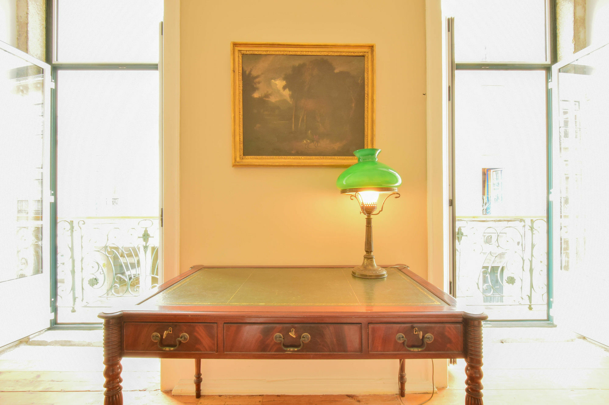 Lost :: Chiado House Gasthof 2*